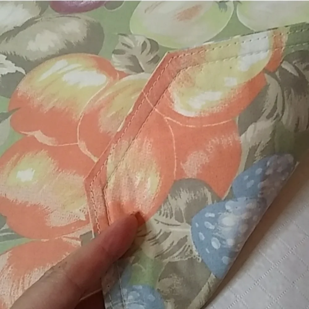 Cloth Placemat & Napkin Set (4) Fruit Theme Multicolor | EUC